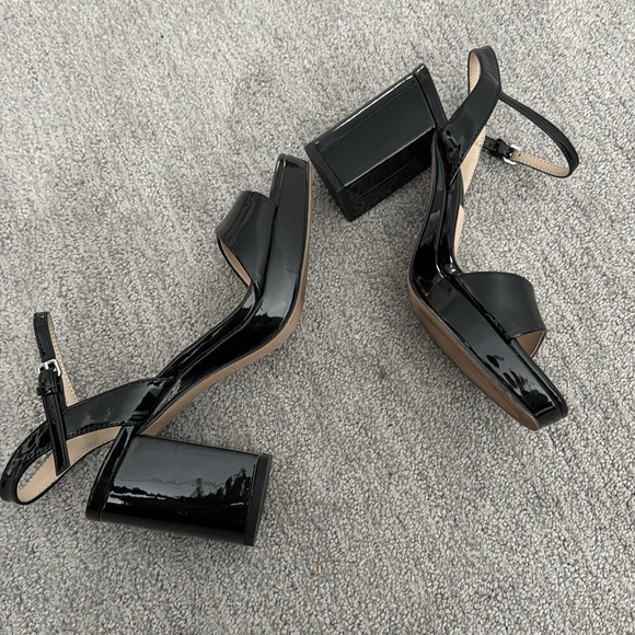 Zara Basic Collection Black Patent block heel sandals Sz EU 39/ US 8.5. - Picture 3 of 4